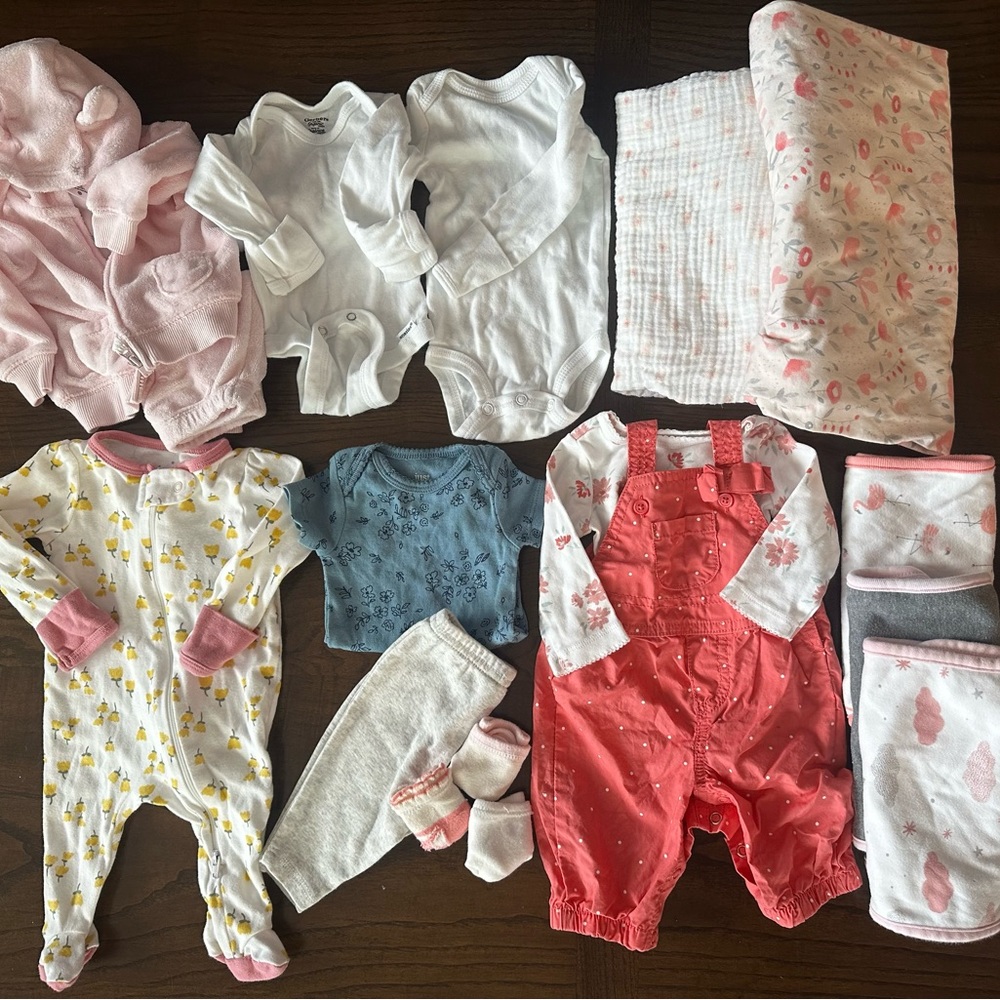 Newborn girl clothes bundle